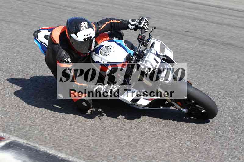 /44 09.08.2025 Plüss Moto Sport ADR/Freies Fahren/327